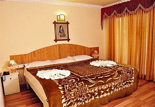 Bellavista Resort Munnar