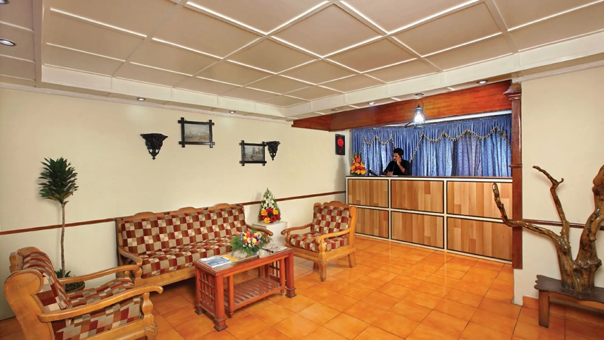 ***  Bellavista Resort Munnar India